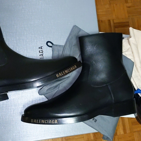 Balanciaga Men's boots - Picture 3 of 14
